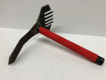 Load image into Gallery viewer, WOMBAT TOOL - Planter Pro